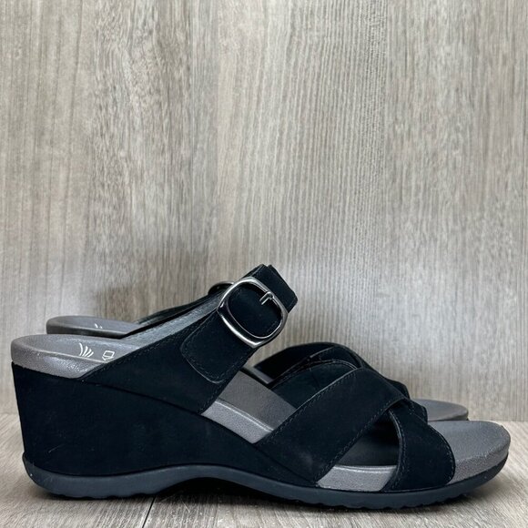 Dansko Aubree Sandals Womens Sz 37 Wedge Slip On Leather Adjustable Strap Black - Picture 1 of 11